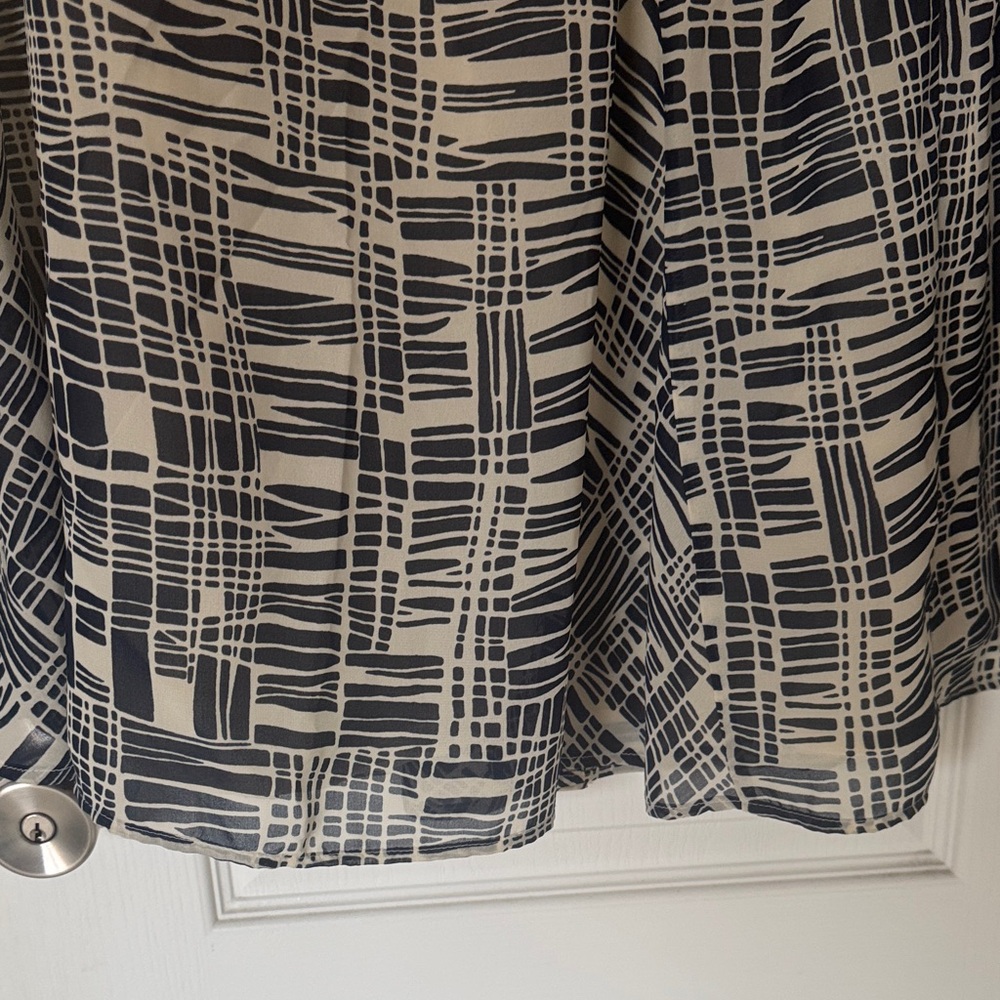 Jaclyn Smith Black and Cream Patterned A-Line Skirt - Picture 6 of 10